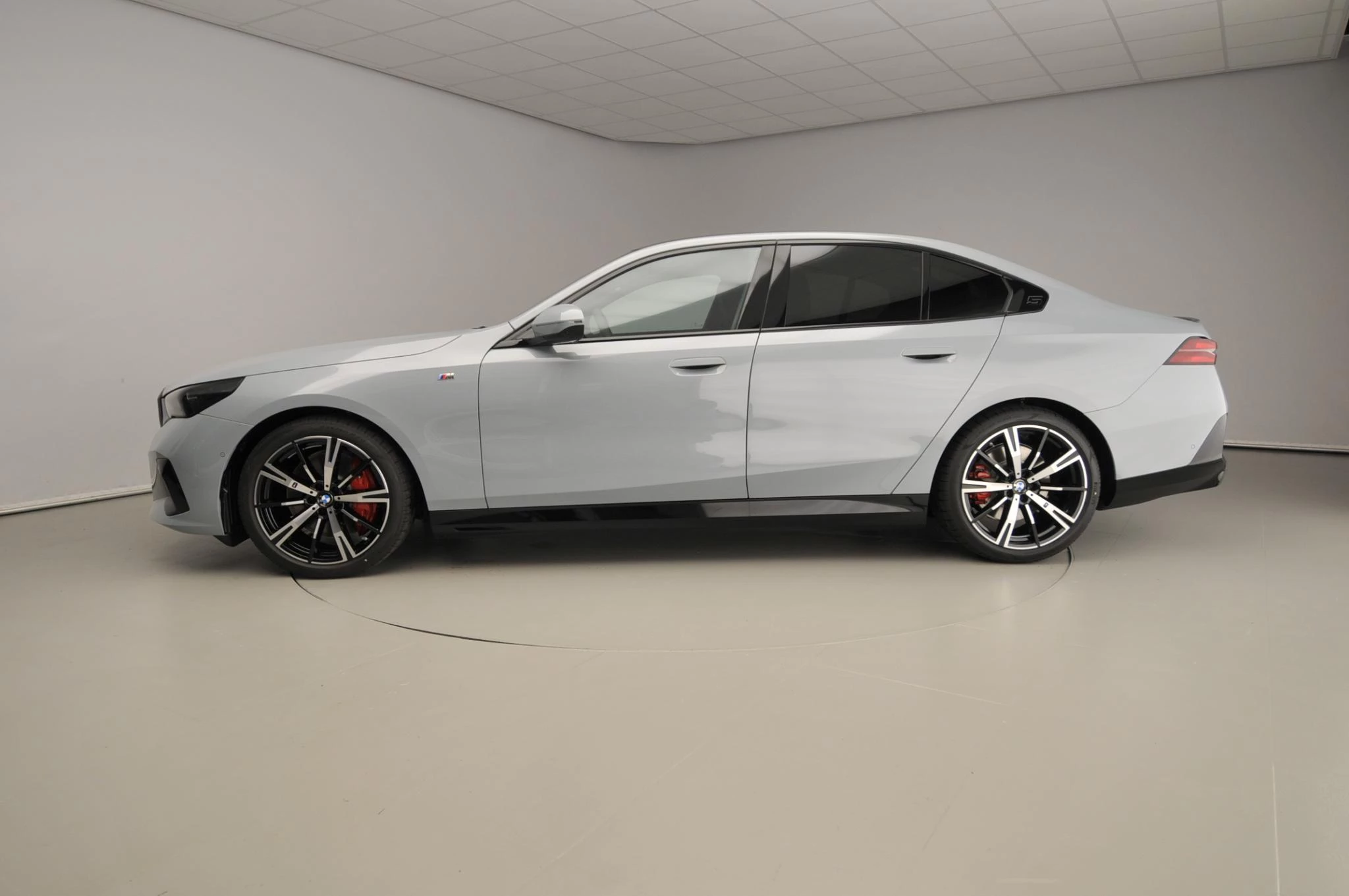 Hoofdafbeelding BMW i5
