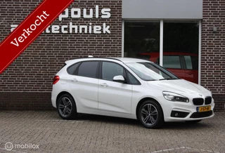 Hoofdafbeelding BMW 2 Serie BMW 2-serie Active Tourer 220i Exe, leder, Harman Kardon, 69.000km