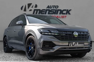 Volkswagen Touareg 3.0 TSI eHybrid 4MOTION / Luchtvering/ Standkachel/ Adaptive Cruise Control/ Trekhaak/ Panoramadak/ 280kW (381PK)