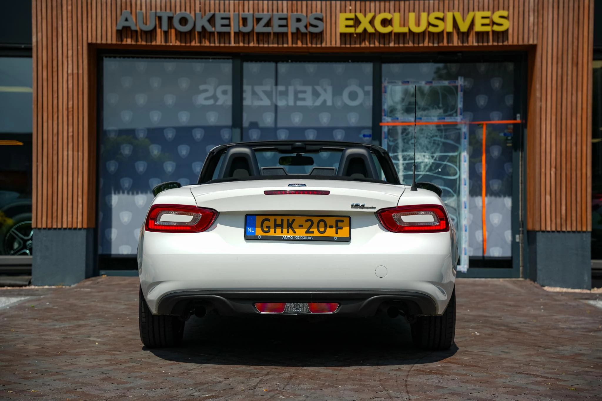 Hoofdafbeelding Fiat 124 Spider