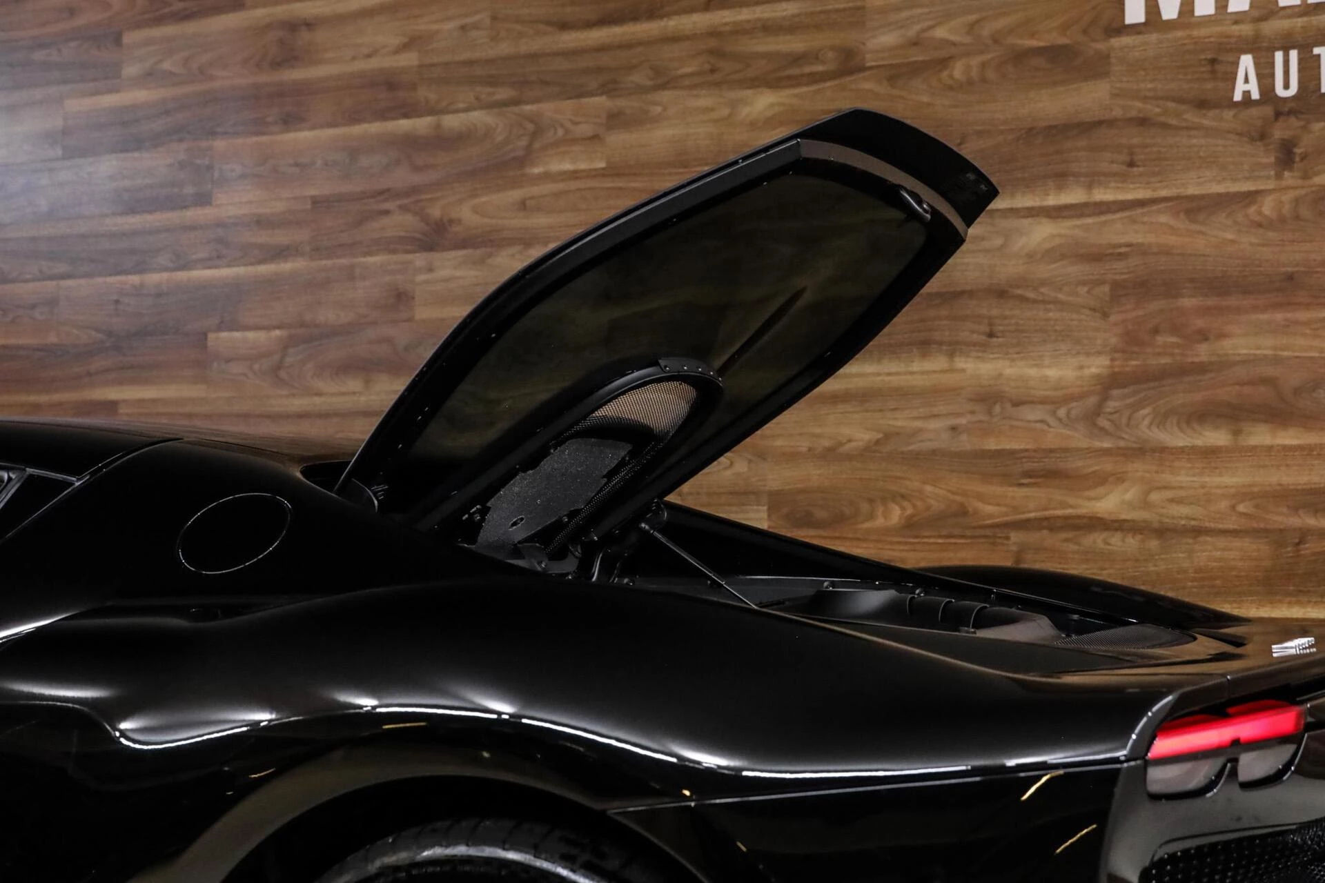 Hoofdafbeelding Ferrari 296