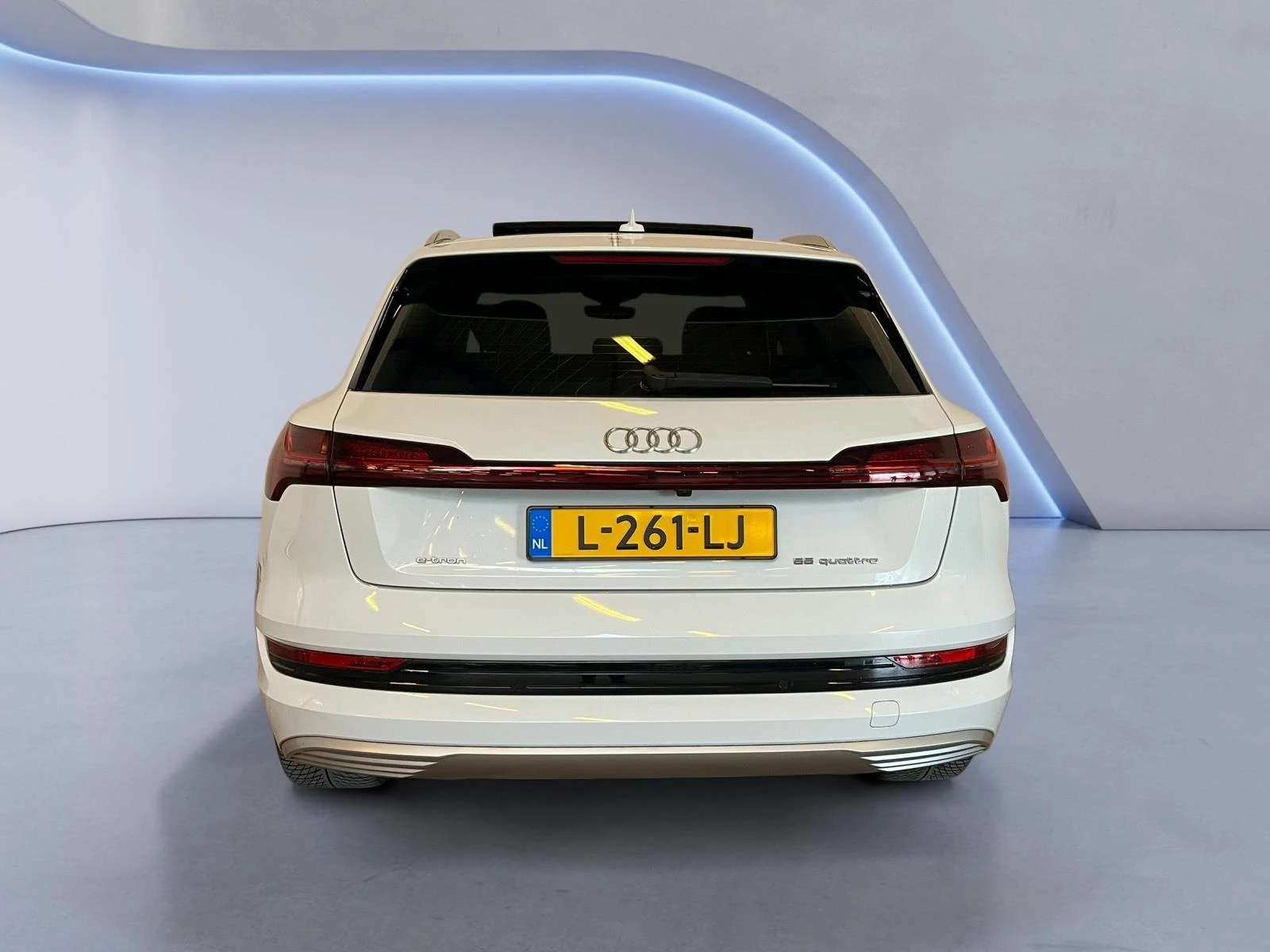 Hoofdafbeelding Audi e-tron