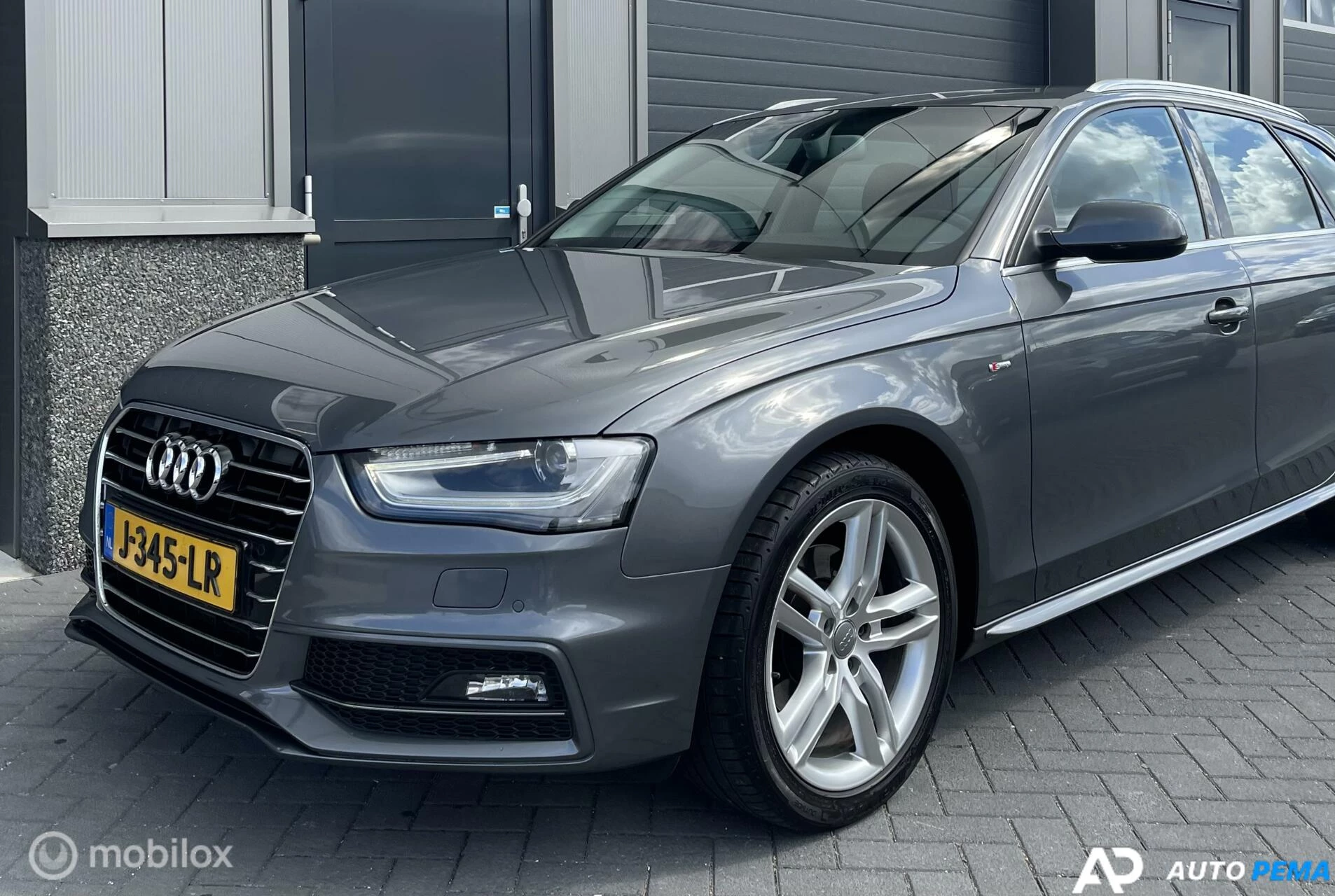 Hoofdafbeelding Audi A4