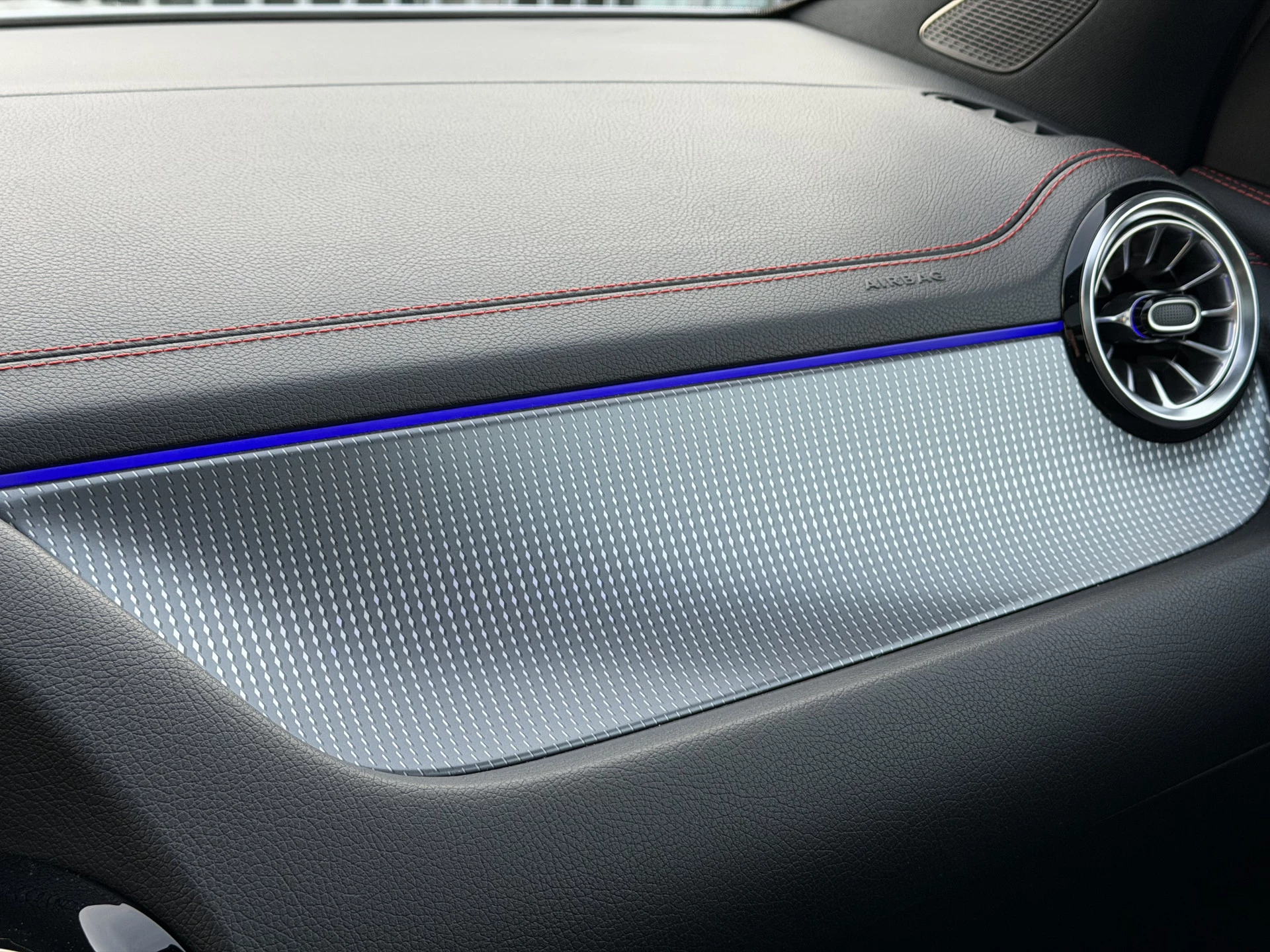 Hoofdafbeelding Mercedes-Benz EQA