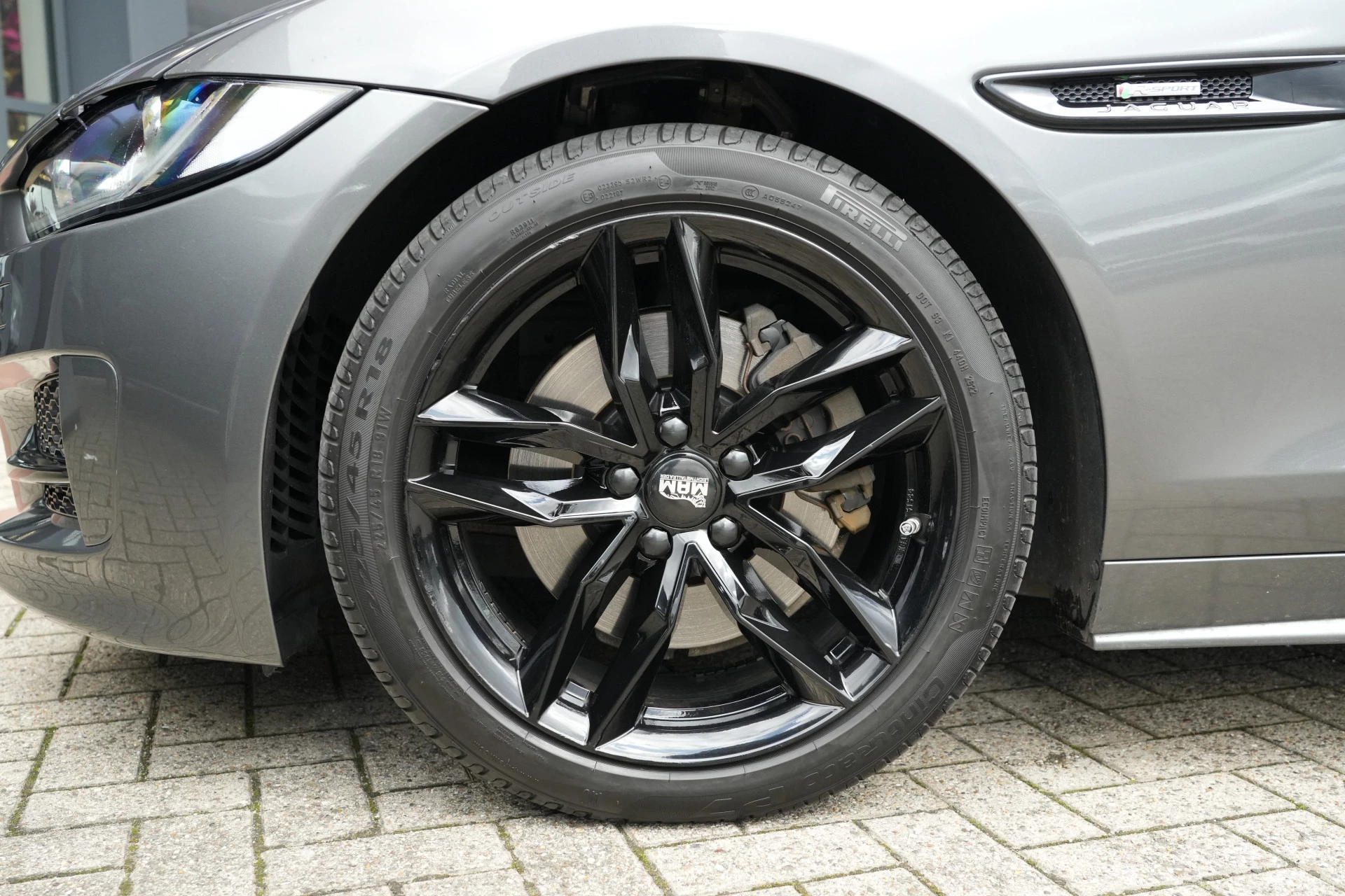 Hoofdafbeelding Jaguar XE