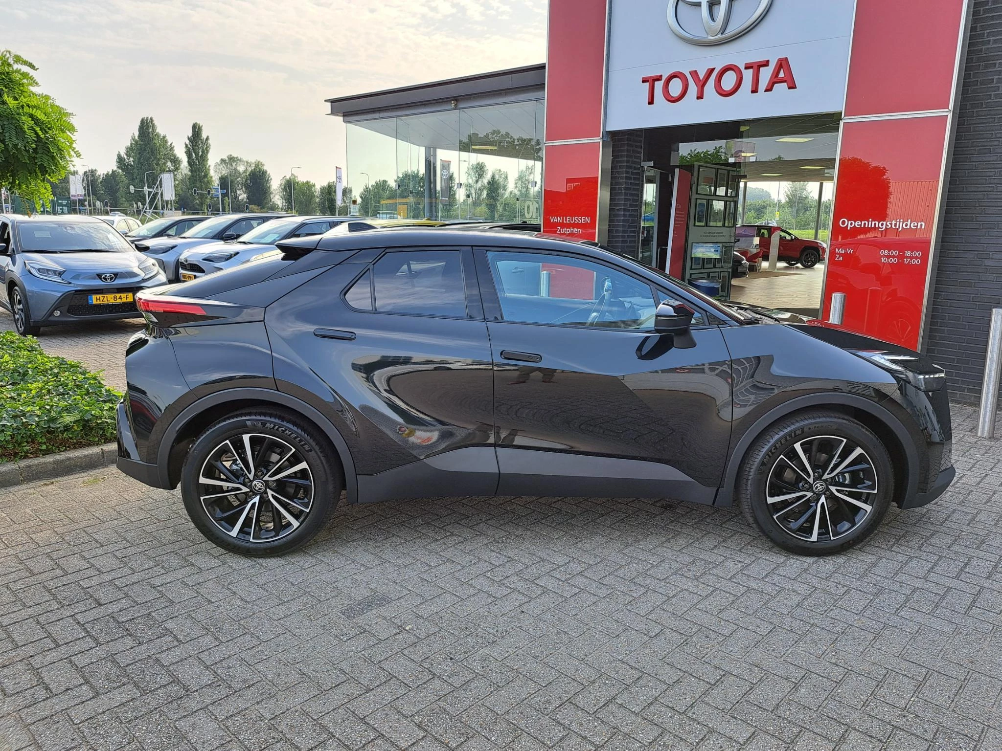 Hoofdafbeelding Toyota C-HR