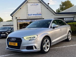 Audi A3 Limousine 30 TFSI AUT/SPORTSEATS/NAVI/CRUISE/MATRIX