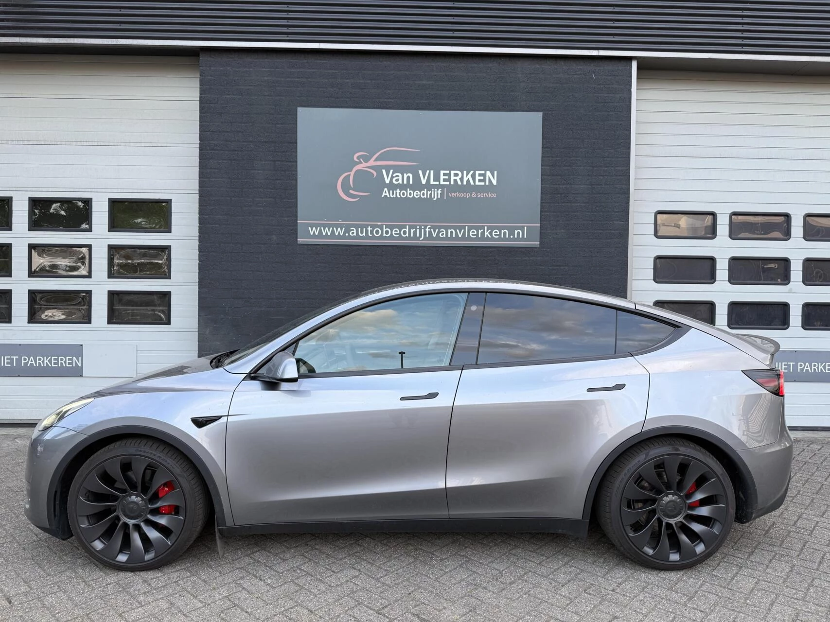 Hoofdafbeelding Tesla Model Y