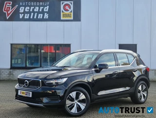 Volvo XC40 T4 Recharge Inscription Express. PANODAK TREKHAAK