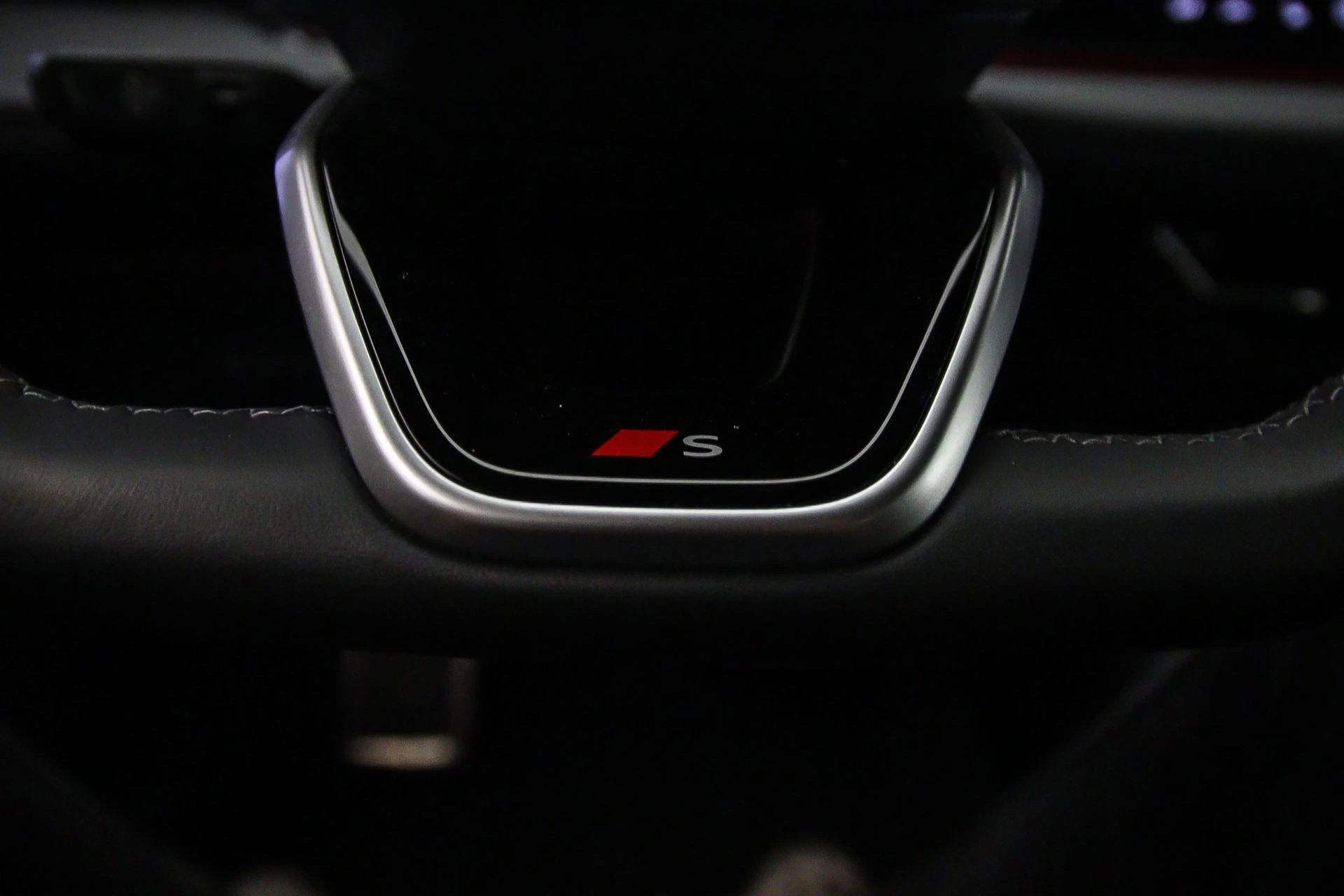 Hoofdafbeelding Audi S6 Avant e-tron