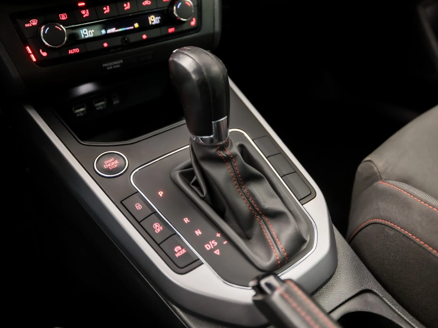 Hoofdafbeelding SEAT Arona