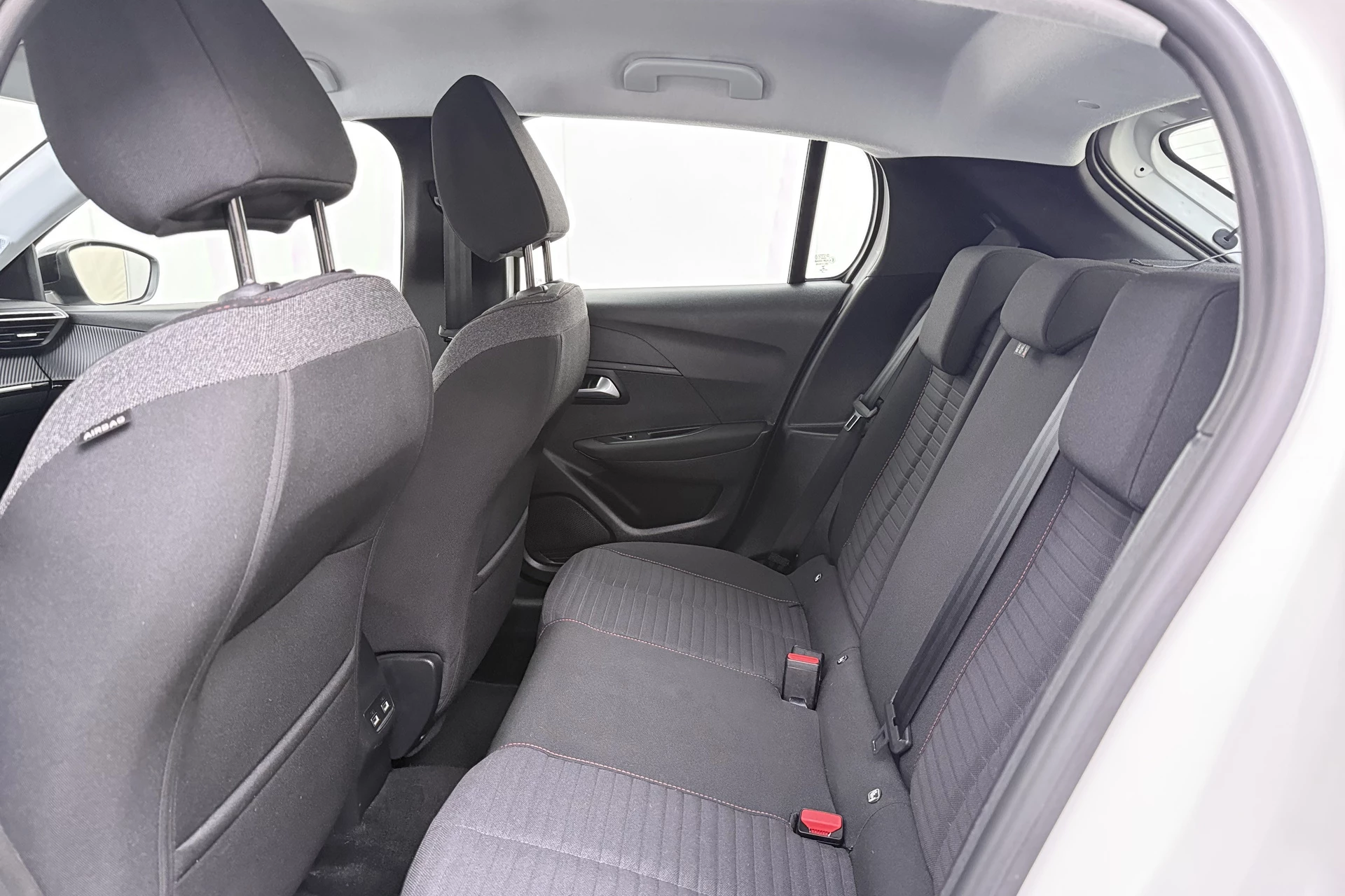 Hoofdafbeelding Peugeot e-208