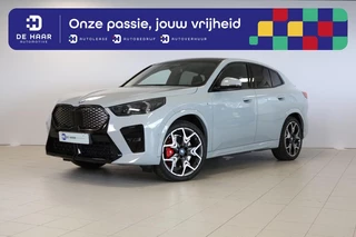 Hoofdafbeelding BMW iX2 BMW iX2 xDrive30 M Sport Pro - Head-Up - Pano - Harman/Kardon