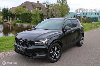 Volvo XC40 1.5 T3 R-Design / Pano / Navi / Stoelverwarming