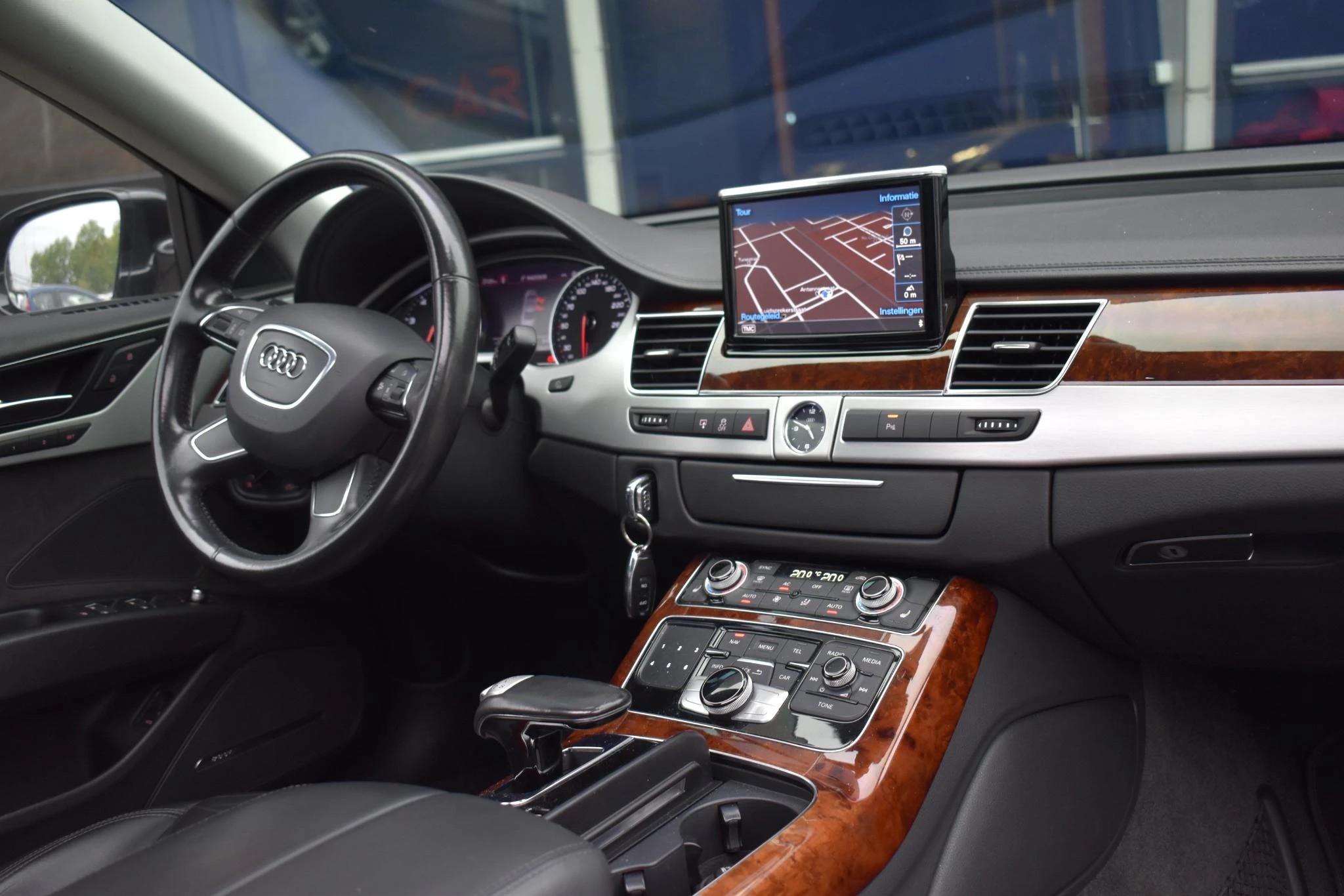 Hoofdafbeelding Audi A8