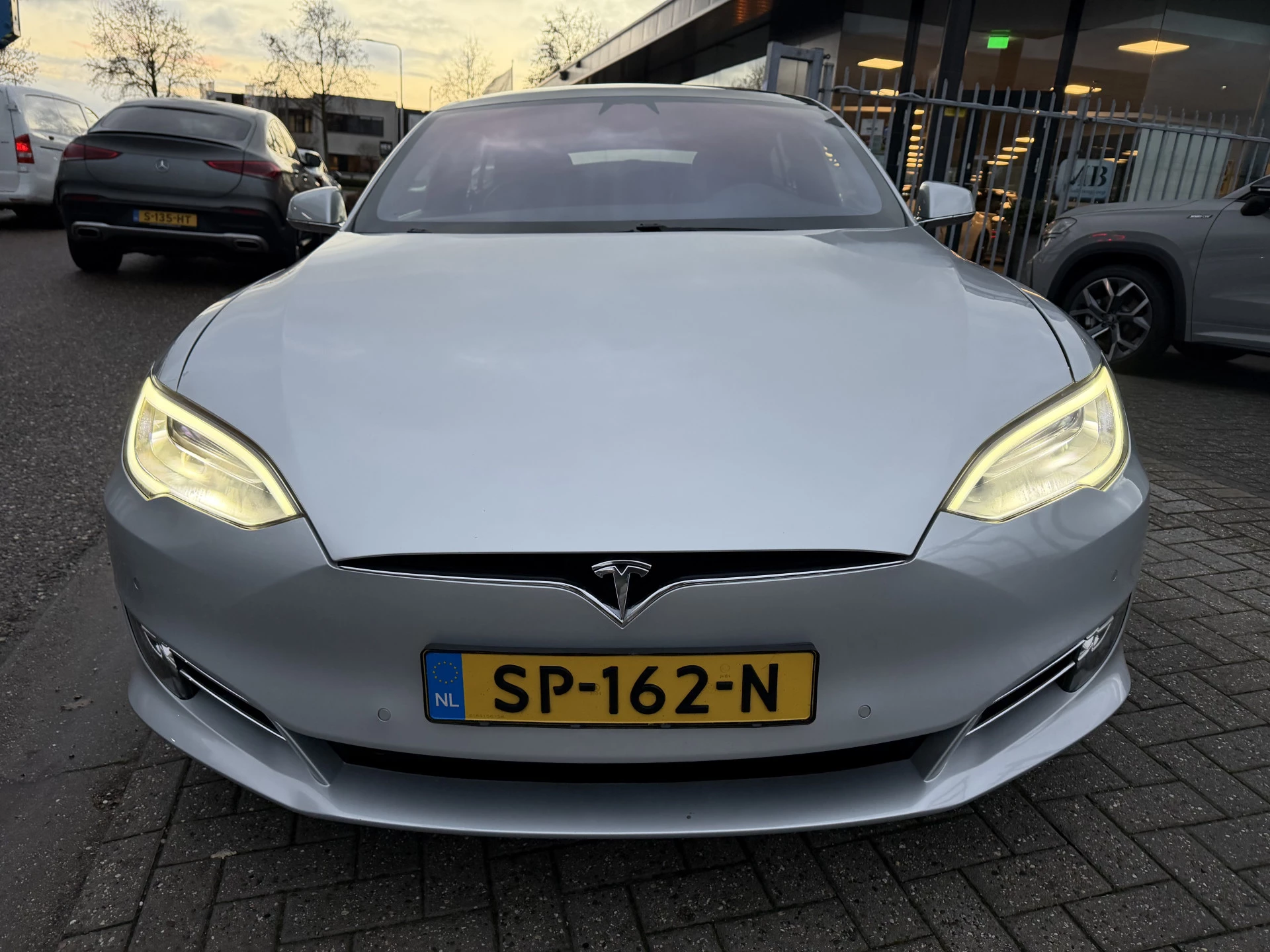 Hoofdafbeelding Tesla Model S