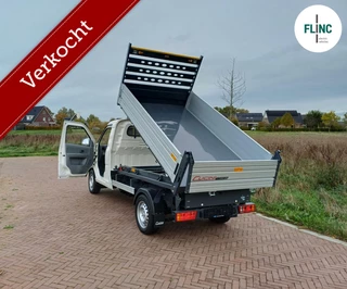 Hoofdafbeelding Cenntro Logistar 200 Cenntro Logistar 200 met 3 zijdige kieper