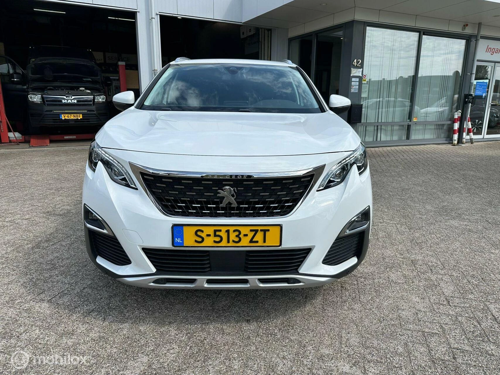 Hoofdafbeelding Peugeot 5008