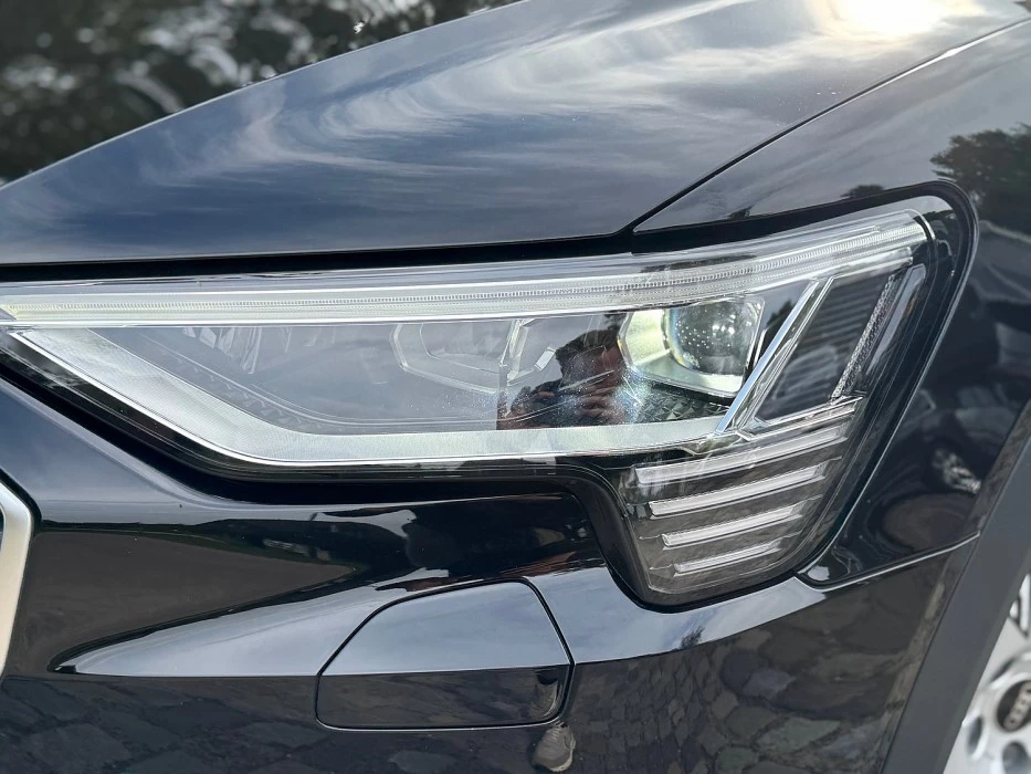 Hoofdafbeelding Audi e-tron