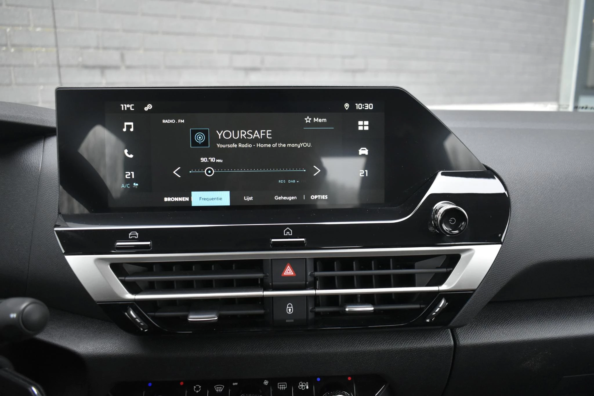 Hoofdafbeelding Citroën ë-C4 X