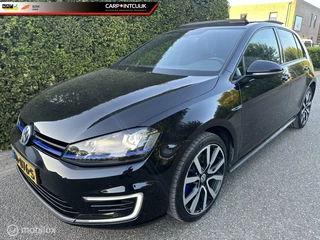 Volkswagen Golf 1.4 TSI GTE Leer Pano Led