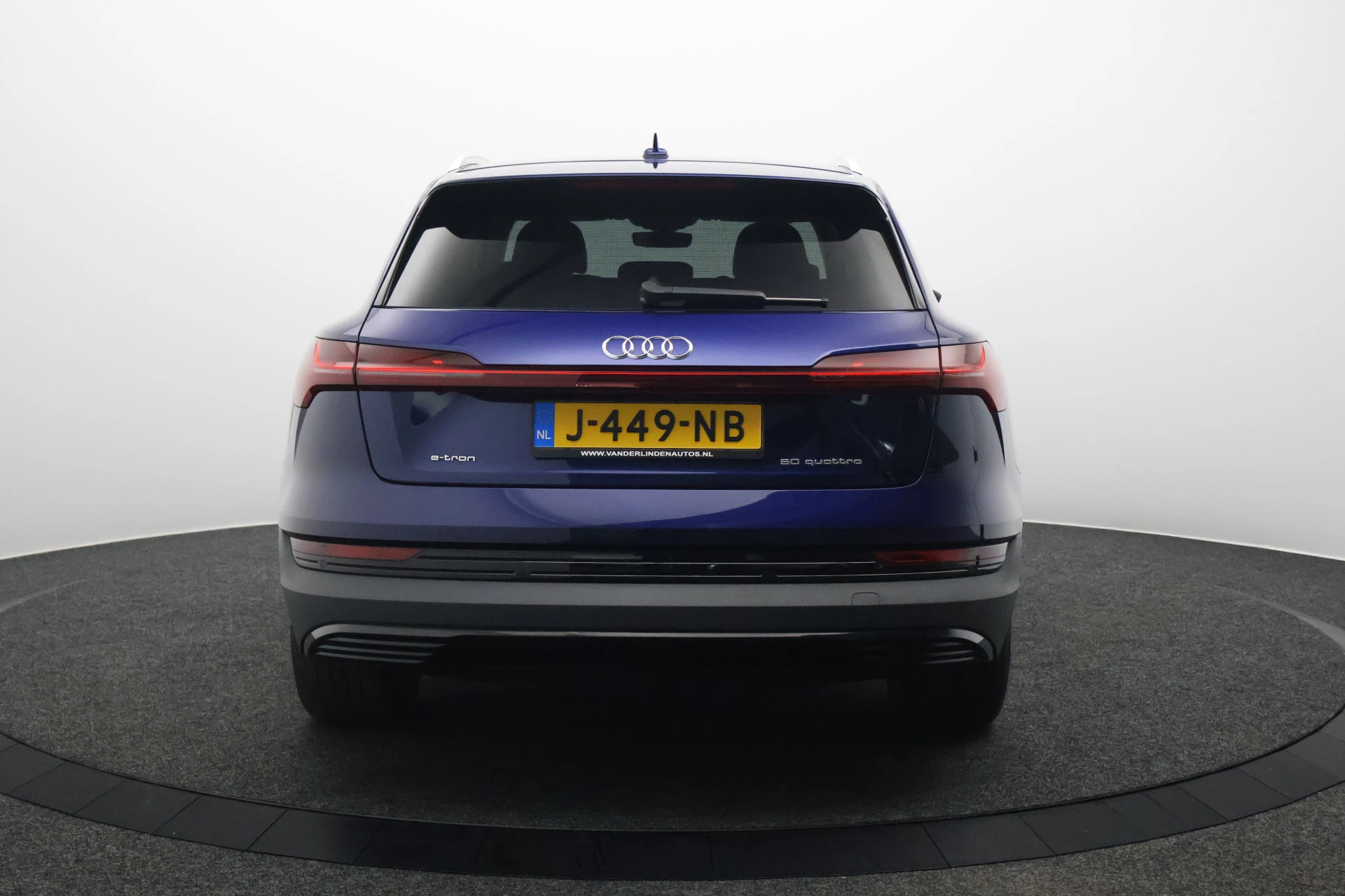 Hoofdafbeelding Audi e-tron