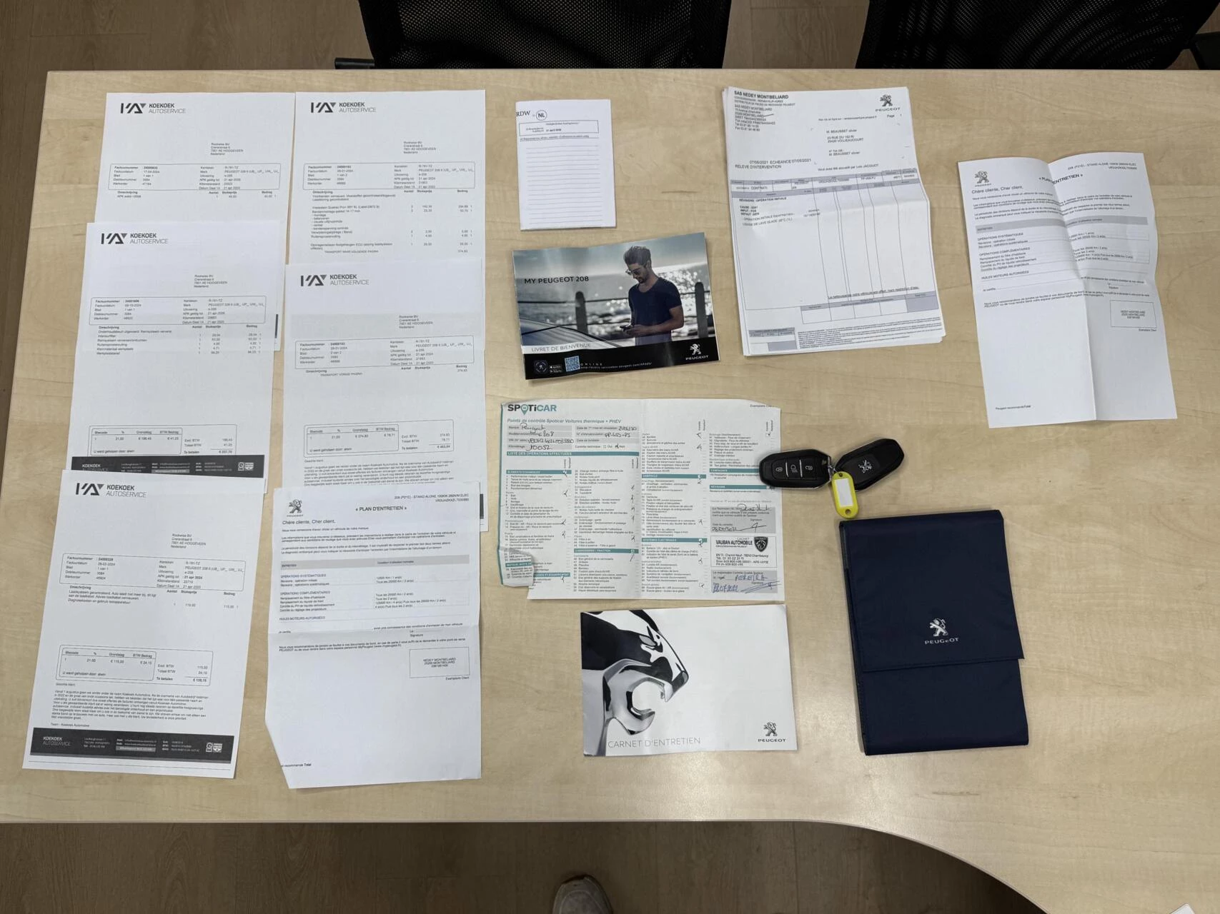 Hoofdafbeelding Peugeot e-208