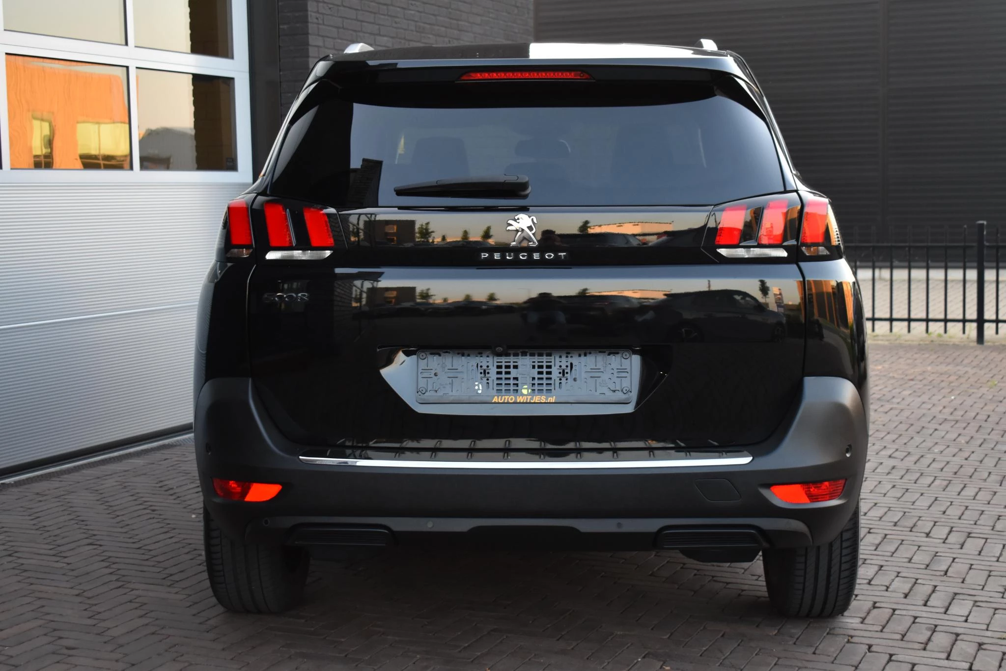 Hoofdafbeelding Peugeot 5008