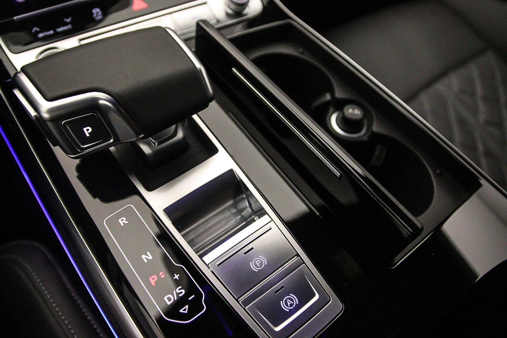 Hoofdafbeelding Audi A8