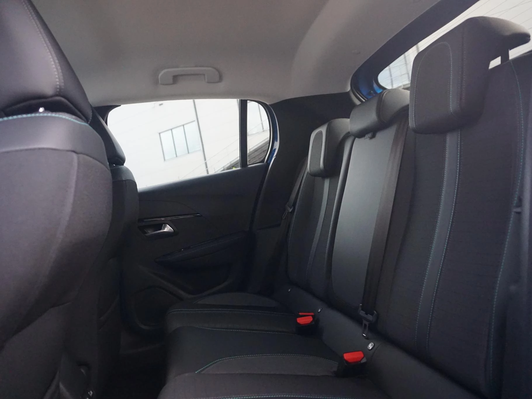 Hoofdafbeelding Peugeot e-208