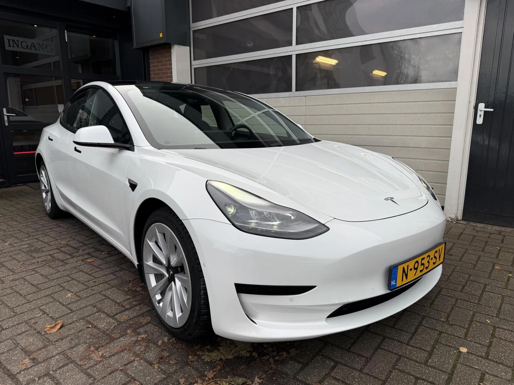 Hoofdafbeelding Tesla Model 3
