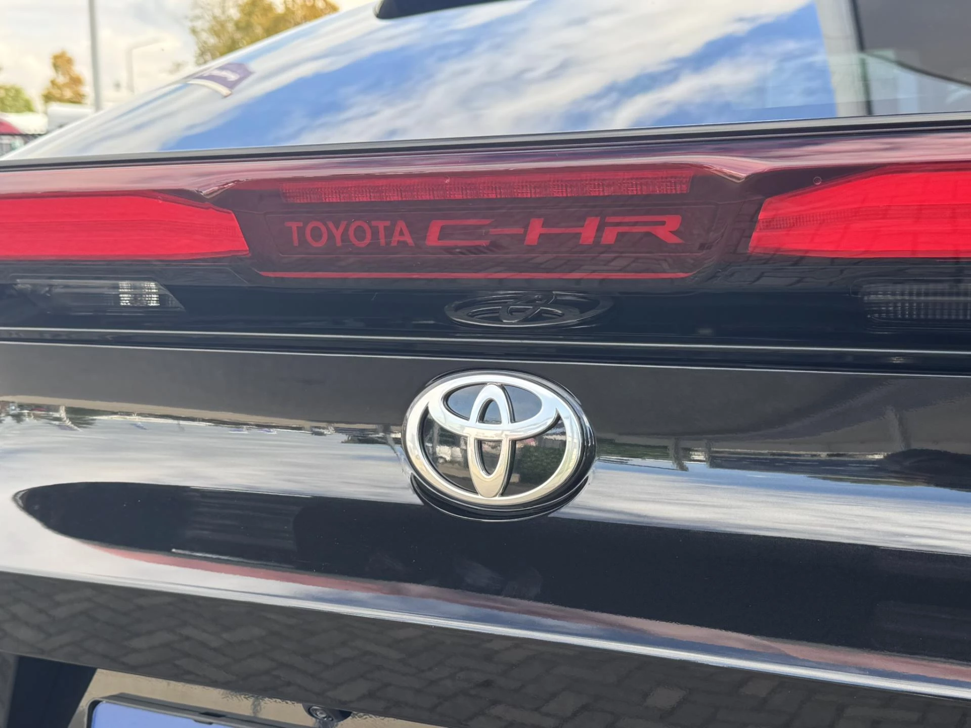 Hoofdafbeelding Toyota C-HR