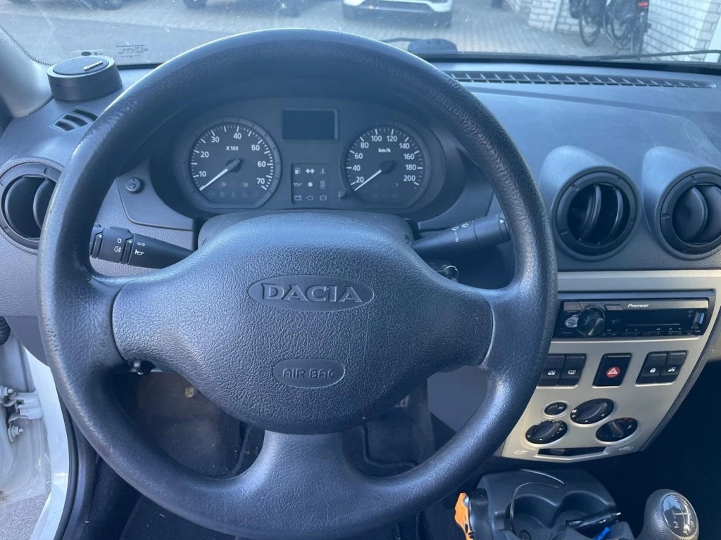Hoofdafbeelding Dacia Logan