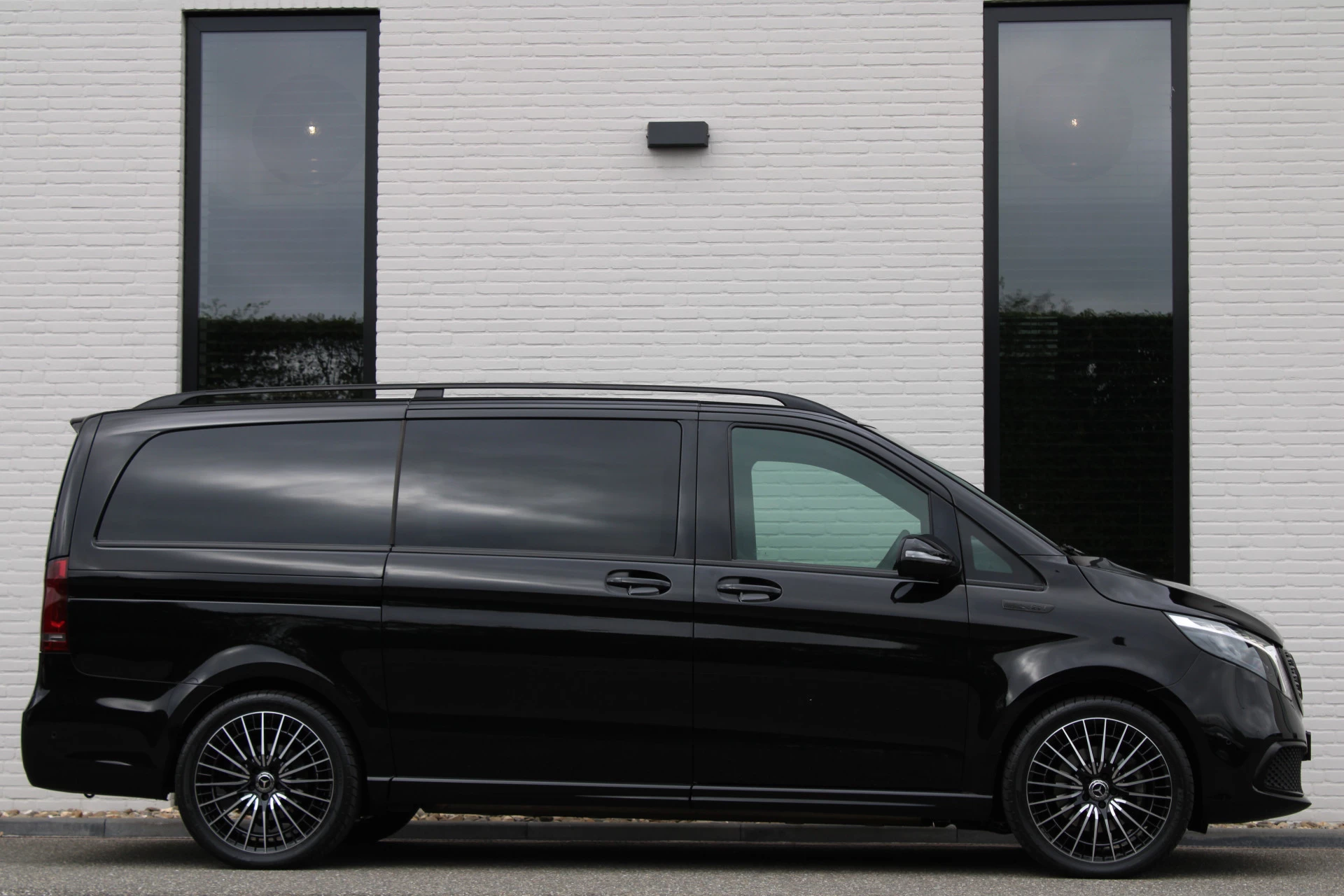 Hoofdafbeelding Mercedes-Benz EQV
