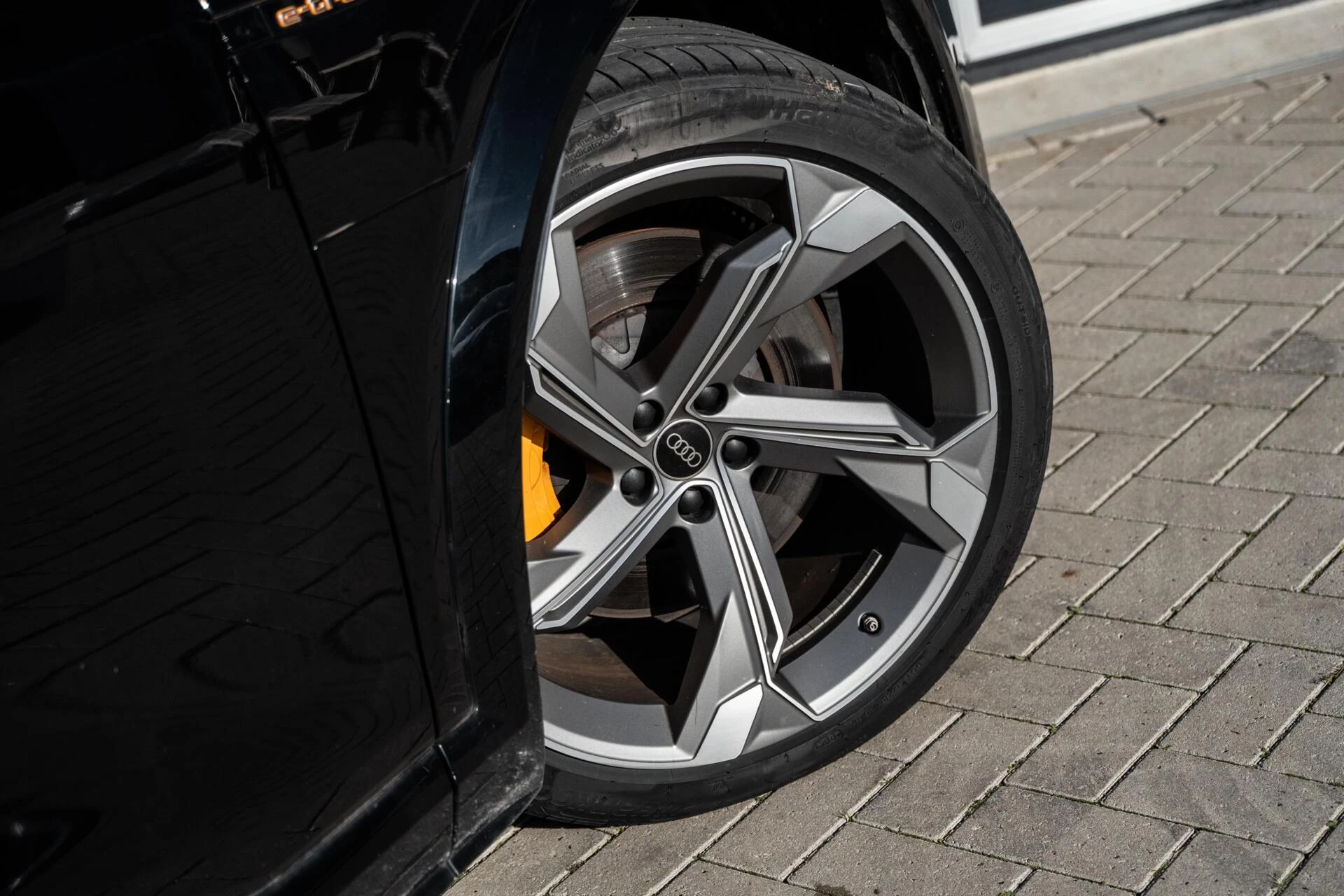 Hoofdafbeelding Audi e-tron