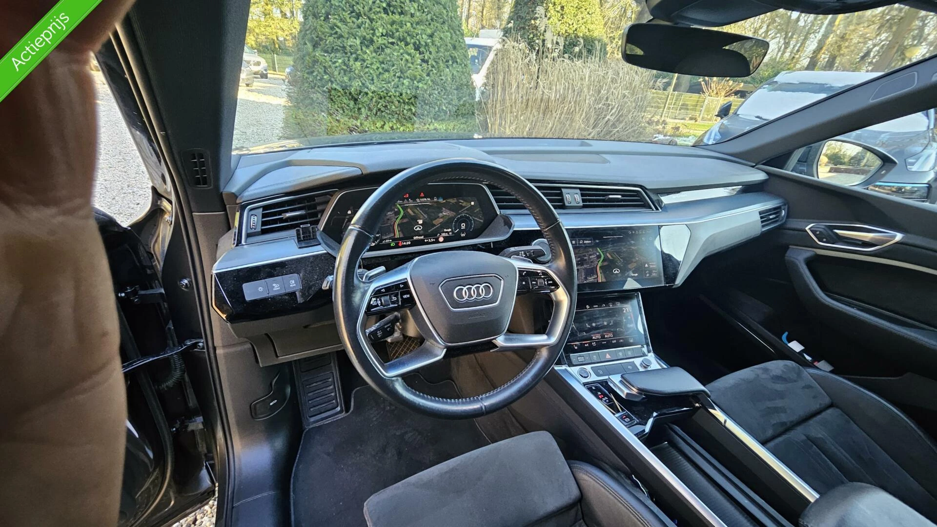 Hoofdafbeelding Audi e-tron