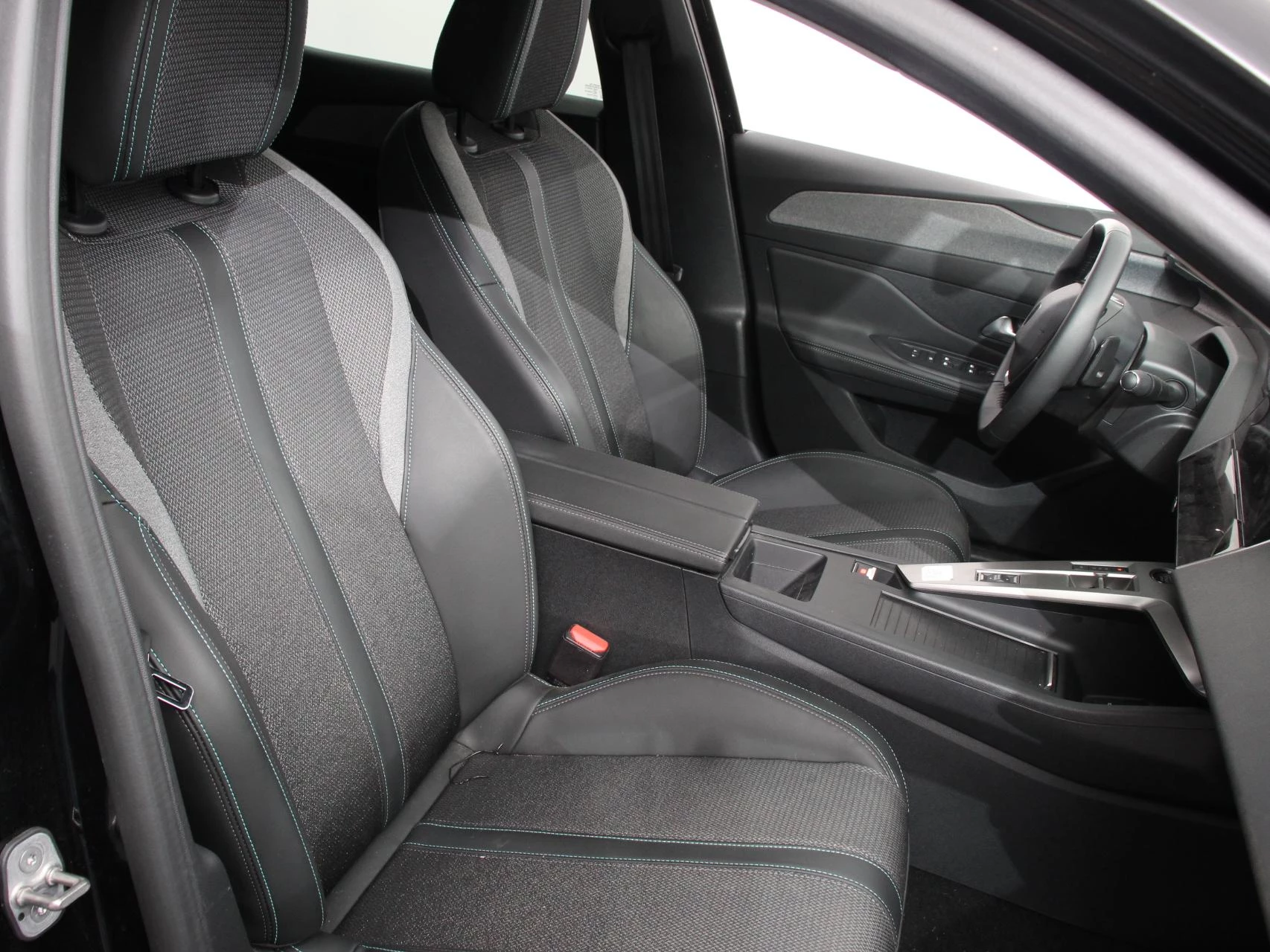 Hoofdafbeelding Peugeot 408