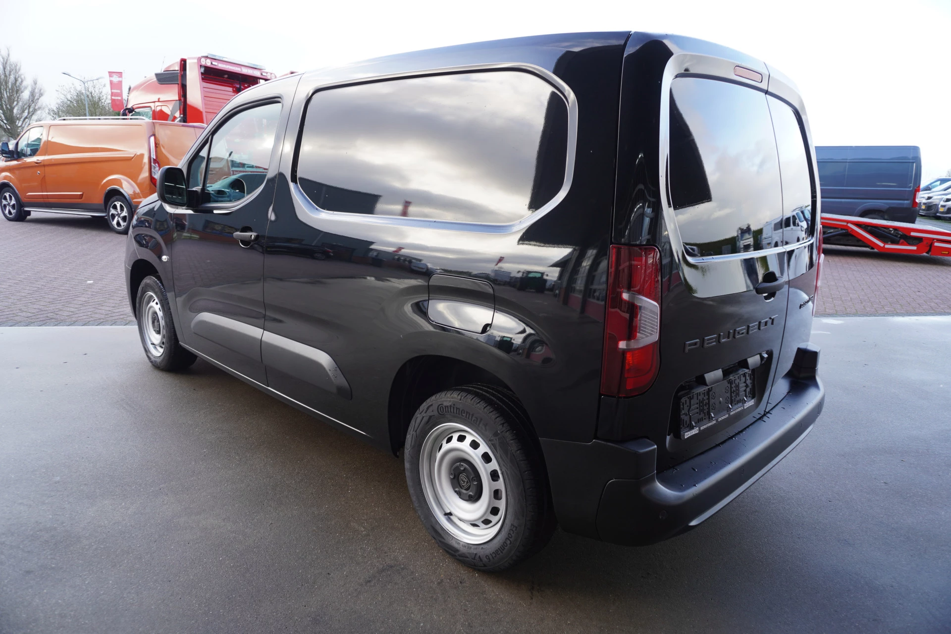 Hoofdafbeelding Peugeot Partner