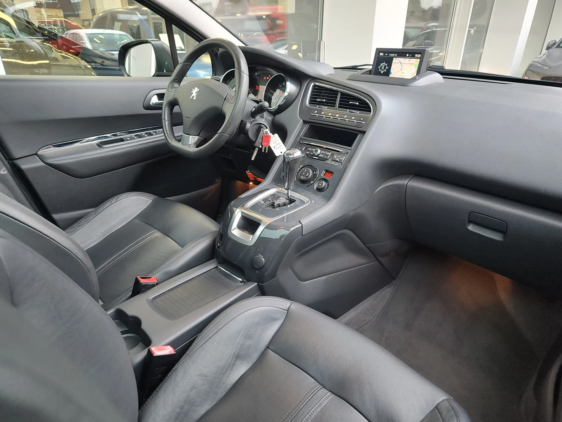 Hoofdafbeelding Peugeot 5008