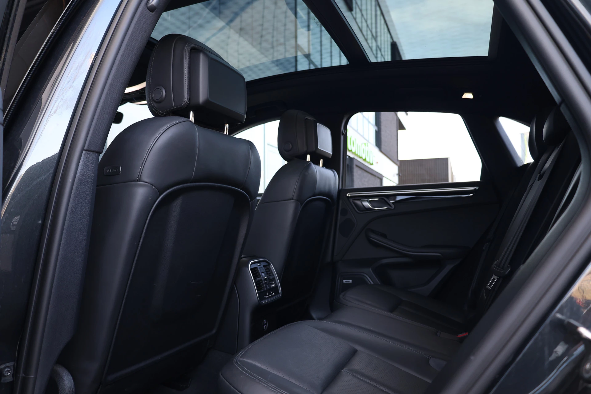 Hoofdafbeelding Porsche Macan