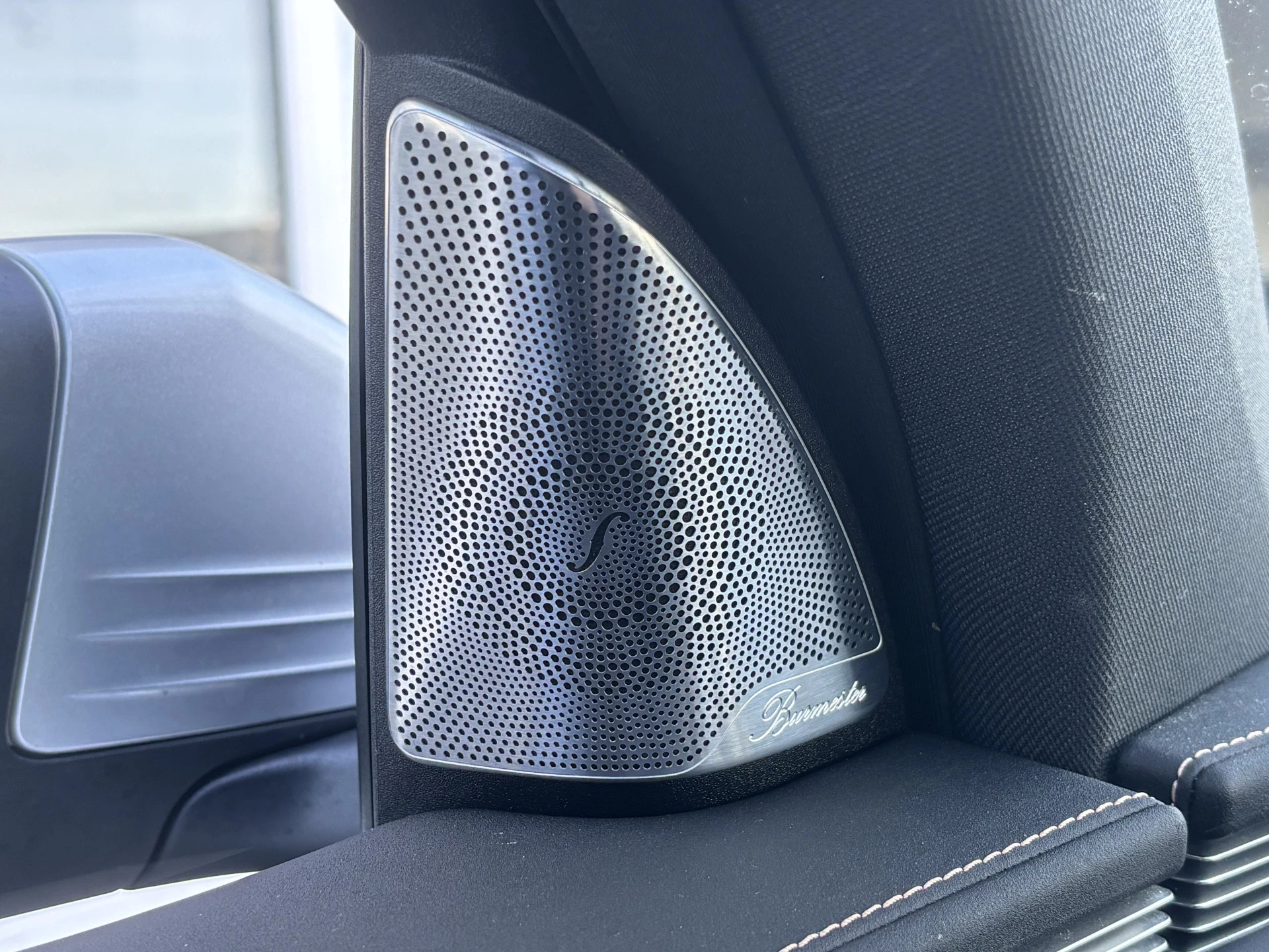 Hoofdafbeelding Mercedes-Benz EQC