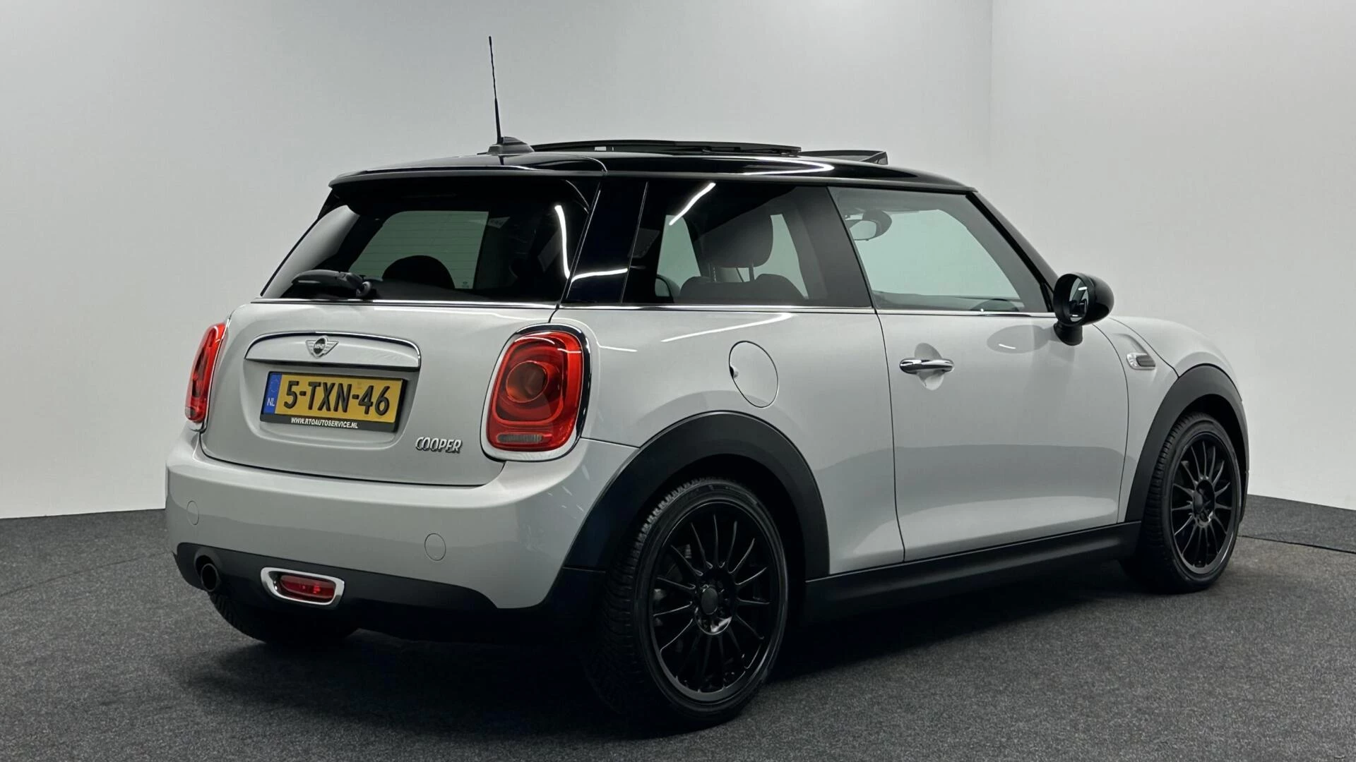 Hoofdafbeelding MINI Cooper