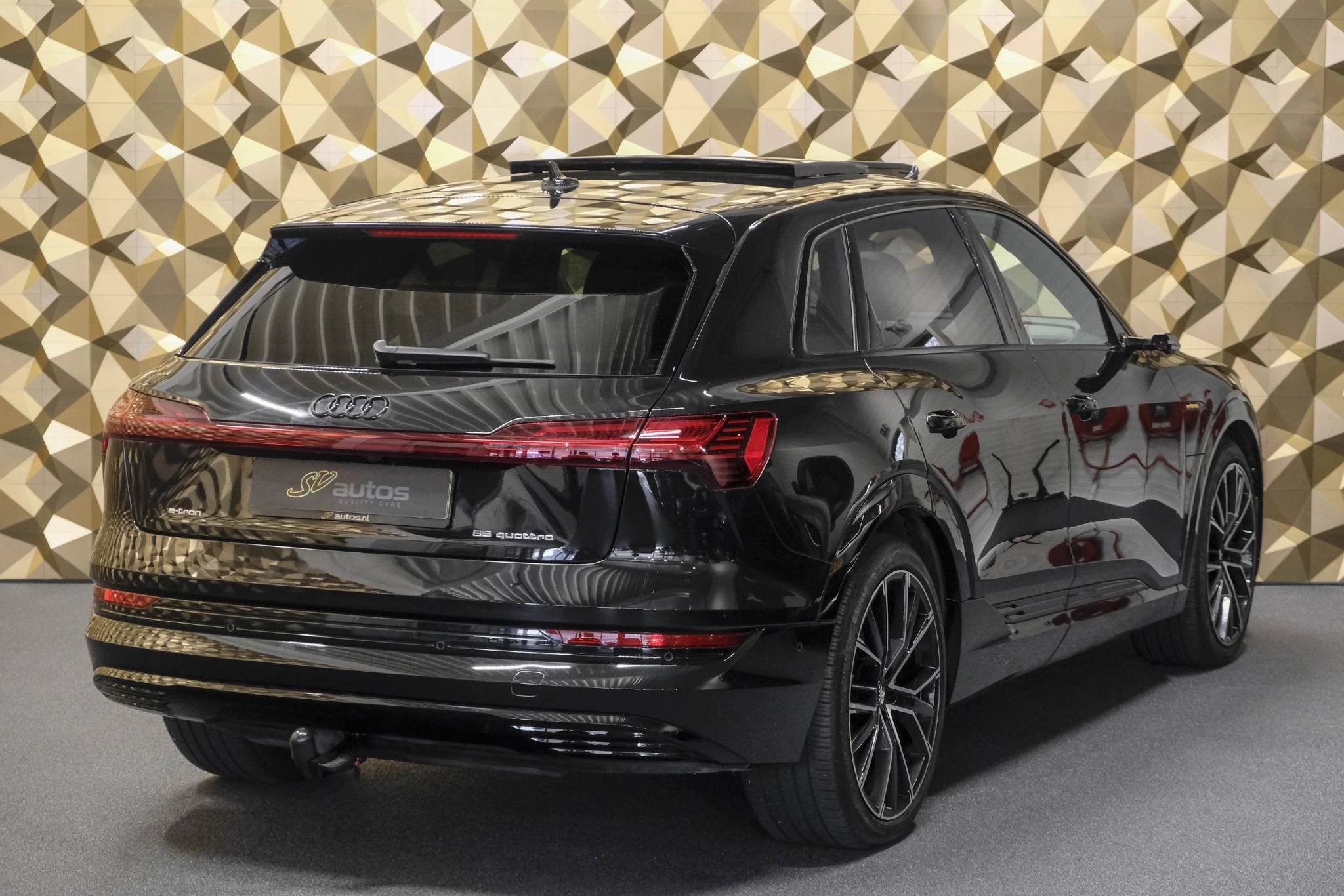 Hoofdafbeelding Audi e-tron