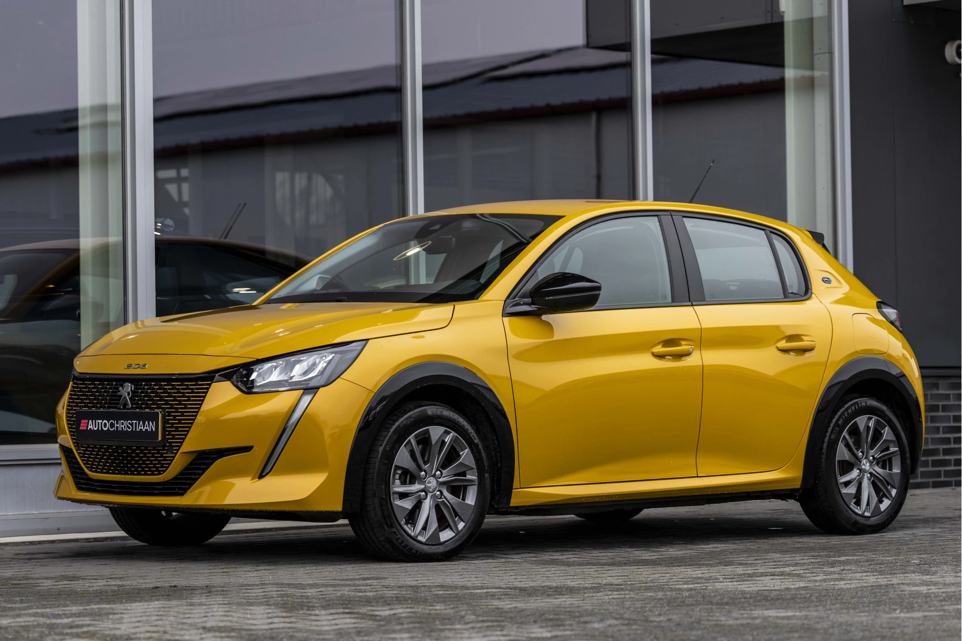 Hoofdafbeelding Peugeot e-208