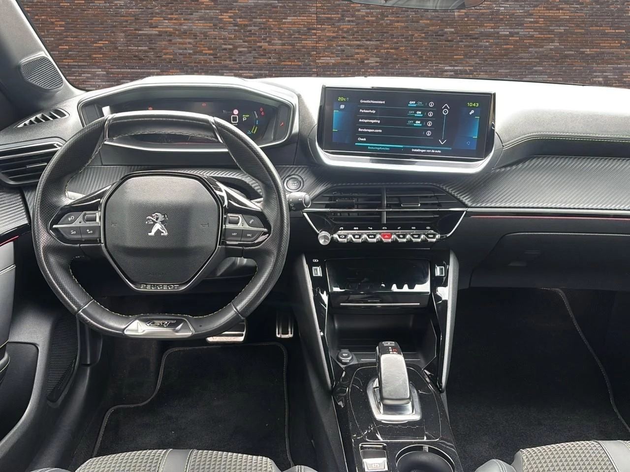 Hoofdafbeelding Peugeot e-208