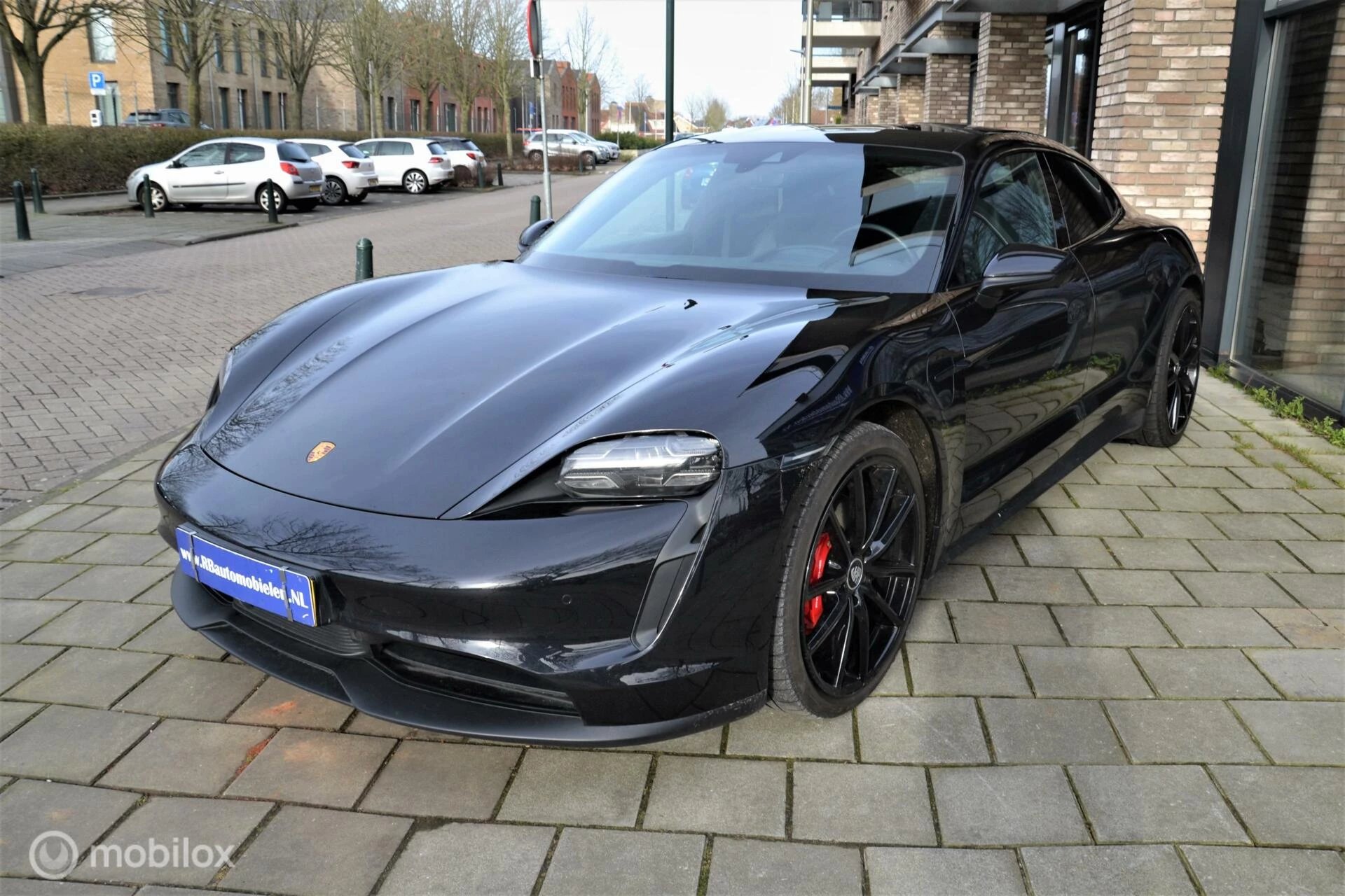 Hoofdafbeelding Porsche Taycan