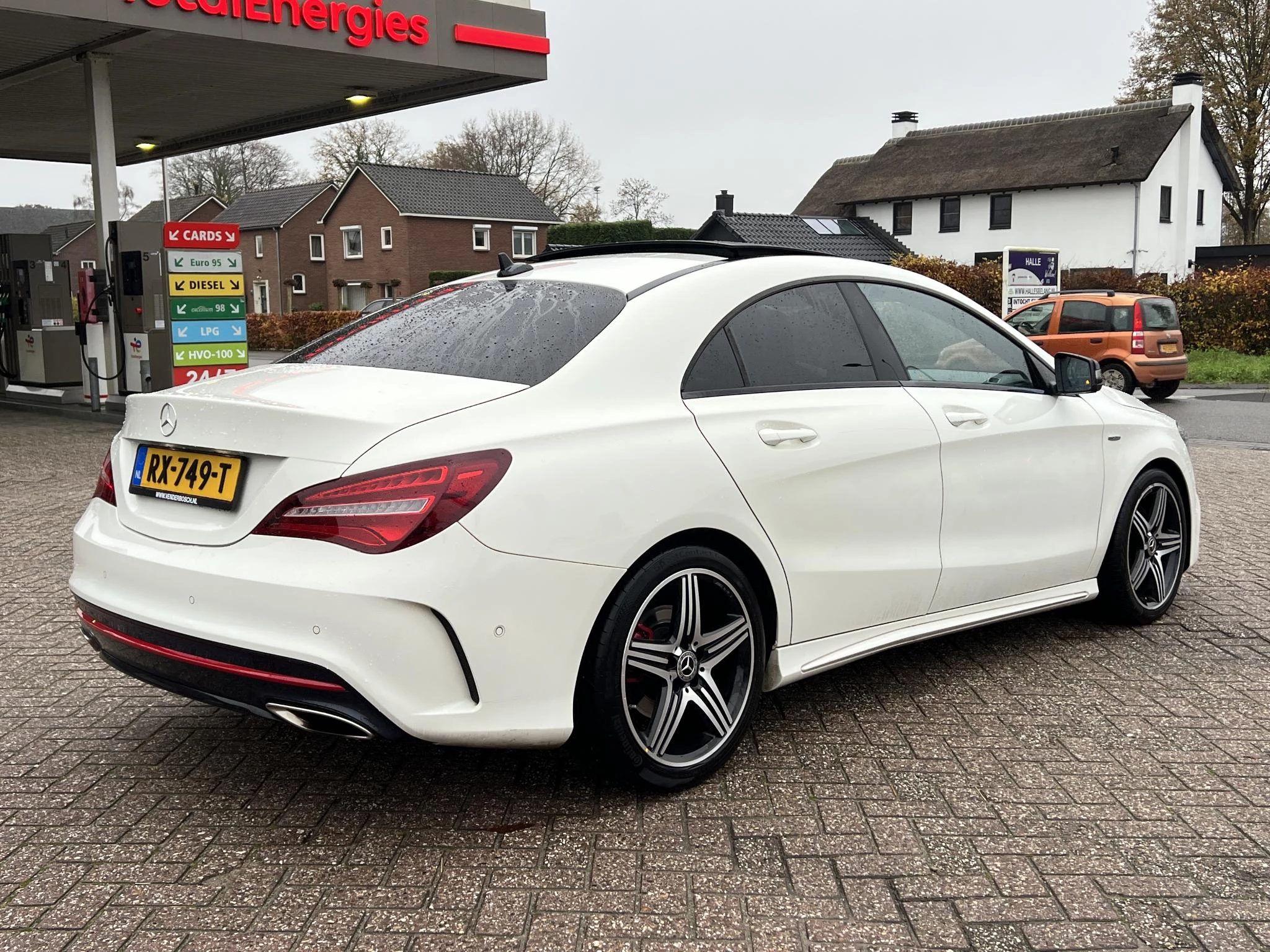 Hoofdafbeelding Mercedes-Benz CLA