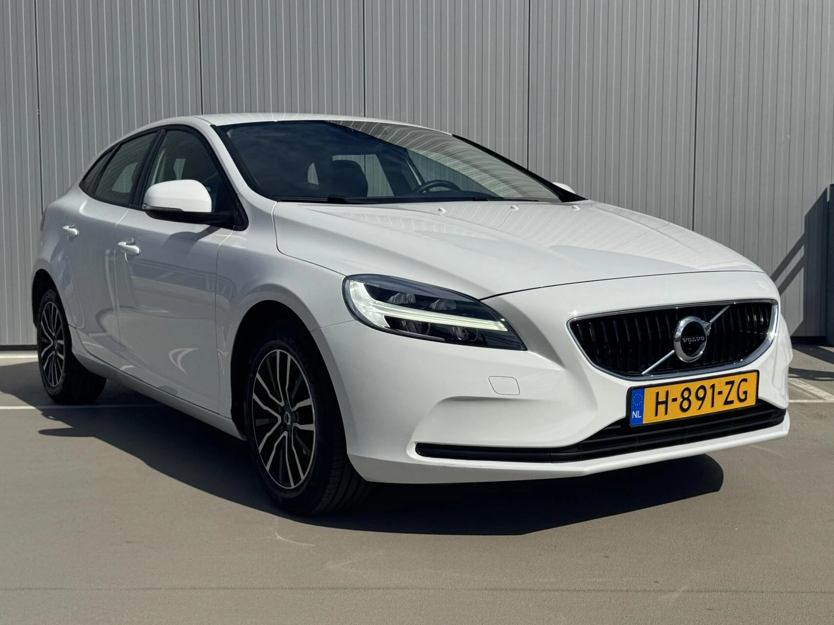 Hoofdafbeelding Volvo V40
