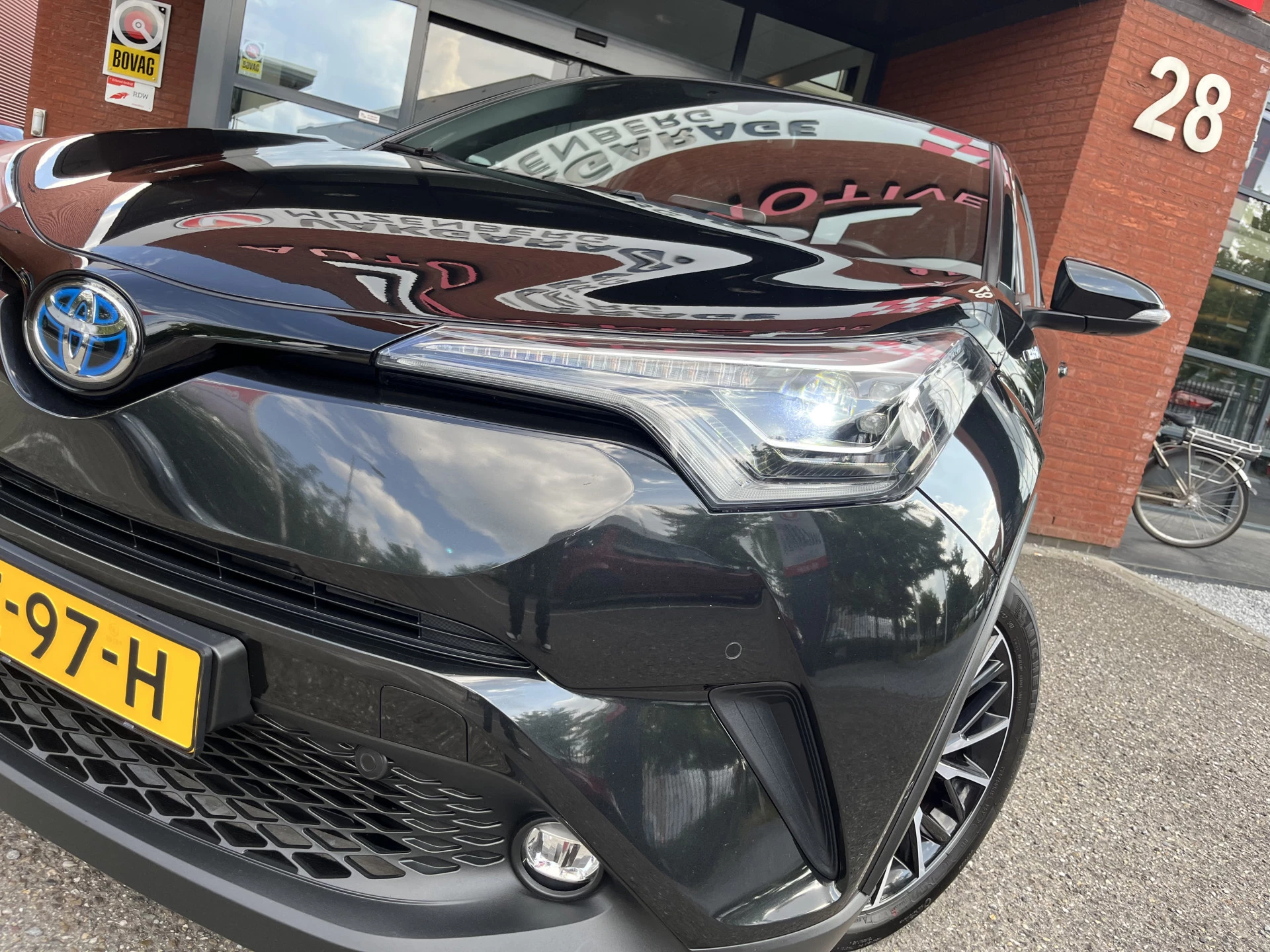 Hoofdafbeelding Toyota C-HR