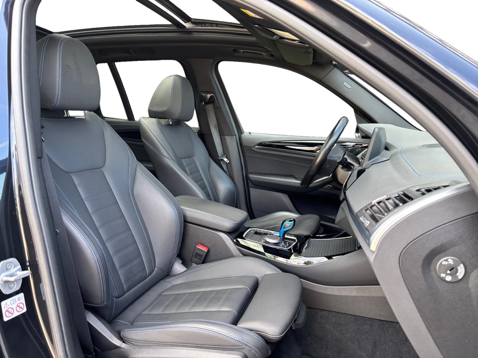 Hoofdafbeelding BMW iX3